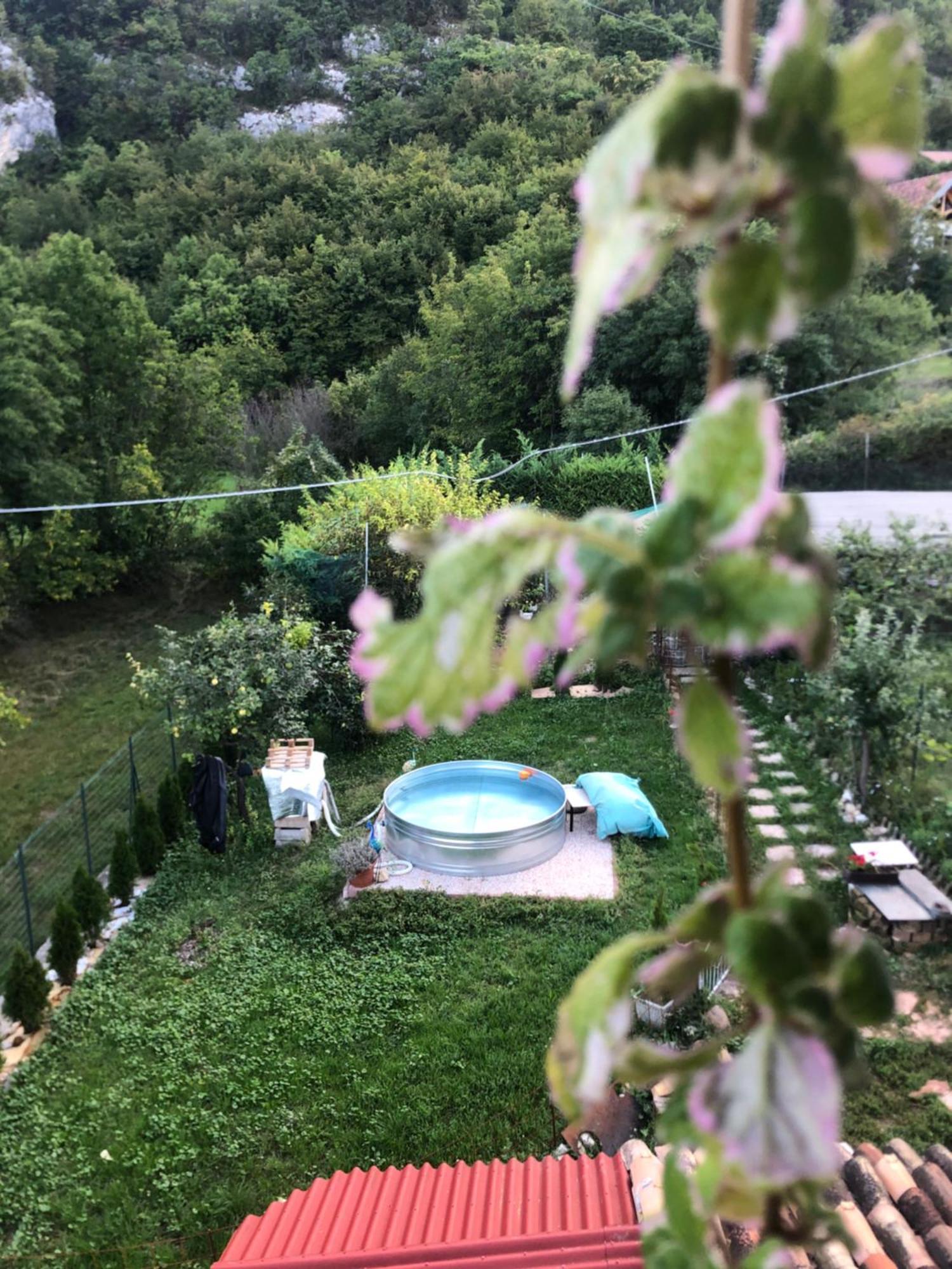 B&B Haus Senter Trambileno Exteriér fotografie